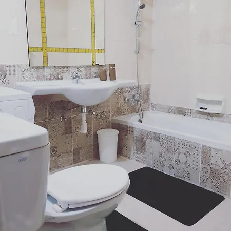 Апартаменты Sunshine Court 9 *